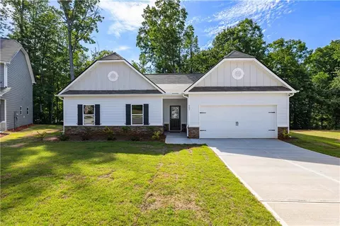 507 Charleston Pl, Villa Rica, GA 30180