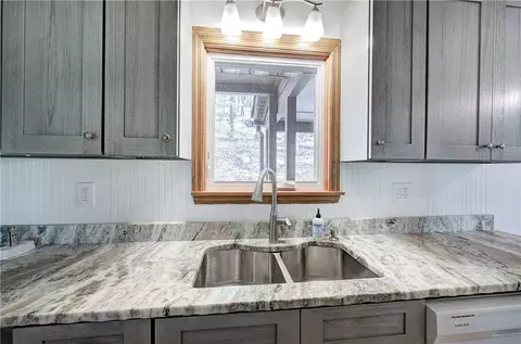 Kitchen - 147 Laurel Mill Trl, Jasper, GA 30143 photo 5 of 5