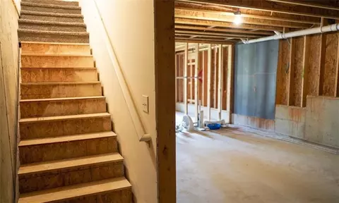 Entry Way - 218 Orchard Trl, Canton, GA 30115 photo 3 of 3