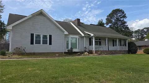 3033 Skyland Dr, Snellville, GA 30078