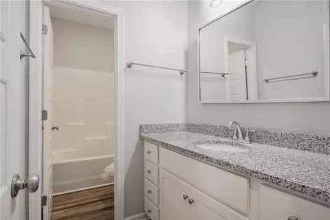 Bath - 144 Chestnut Trl, Commerce, GA 30529 photo 2 of 2