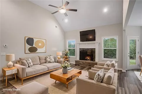 Living - 144 Chestnut Trl, Commerce, GA 30529 photo 1 of 3