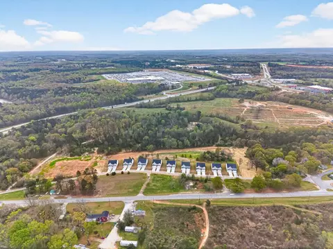 696 530 Madison St, Commerce, GA 30529 photo 5