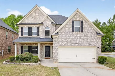 648 Channel Ln, Lawrenceville, GA 30046