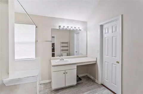 Bath - 675 Michael Cir, Monroe, GA 30655 photo 4 of 4
