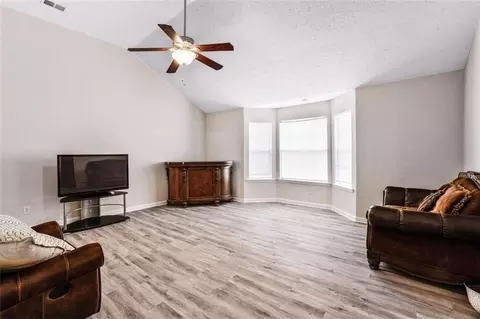Living - 675 Michael Cir, Monroe, GA 30655 photo 1 of 5