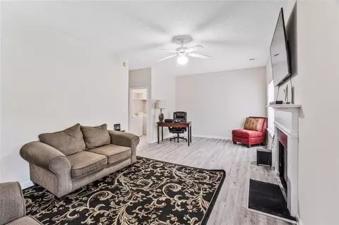 Living - 675 Michael Cir, Monroe, GA 30655 photo 5 of 5