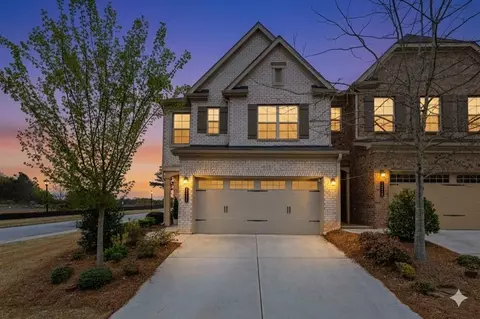 1255 Lanier Meadow Dr, Sugar Hill, GA 30518