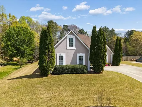 2490 River Run Dr, Dacula, GA 30019