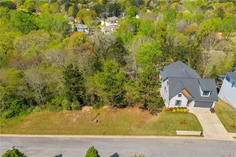 9153 Golfview Ln, Covington, GA 30014 photo 5