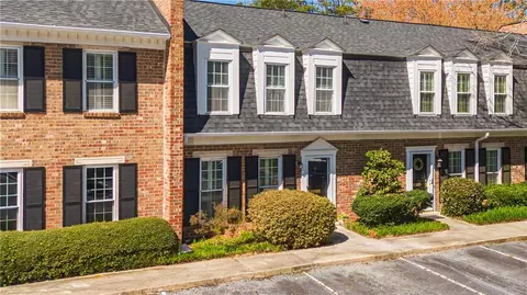 7 Scotland Pl NW, Atlanta, GA 30318