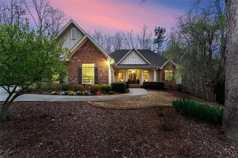 167 Early Red Pippin, Clarkesville, GA 30523