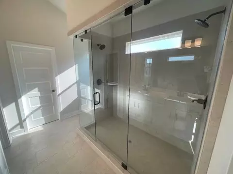 Bath - 5373 Windridge Pkwy, Gainesville, GA 30507 photo 3 of 4