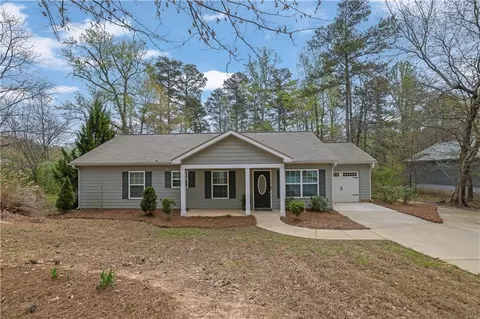 5706 Forest Pl, Acworth, GA 30102