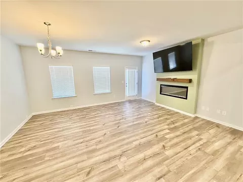 Living - 261 Dupont Dr, Cartersville, GA 30121 photo 2 of 2