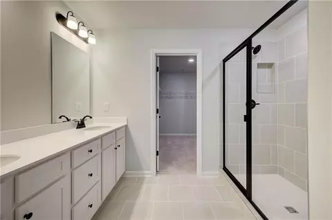 Bath - 252 Chiswick Loop, Stockbridge, GA 30281 photo 1 of 1