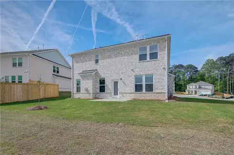 Exterior - 252 Chiswick Loop, Stockbridge, GA 30281 photo 5 of 6