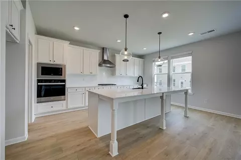 Kitchen - 252 Chiswick Loop, Stockbridge, GA 30281 photo 1 of 5