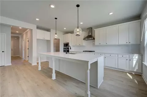 Kitchen - 252 Chiswick Loop, Stockbridge, GA 30281 photo 3 of 5