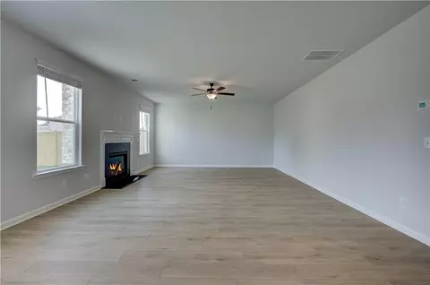 Living - 252 Chiswick Loop, Stockbridge, GA 30281 photo 2 of 6