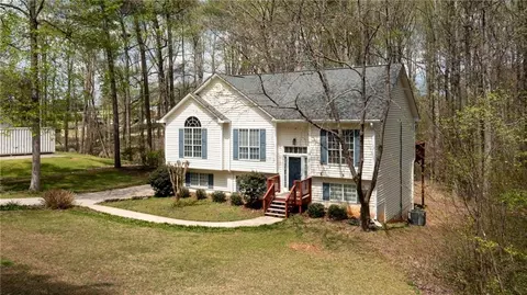 7795 Wilkinson Dr, Gainesville, GA 30506
