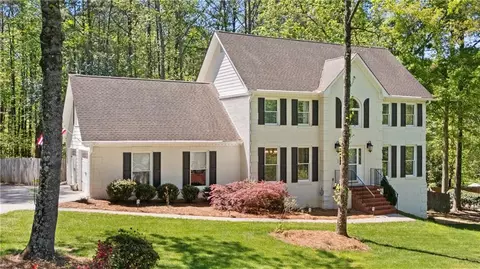 809 Pinehurst Dr, Woodstock, GA 30188