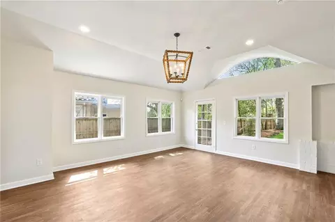 21 Brighton Rd NE, Atlanta, GA 30309