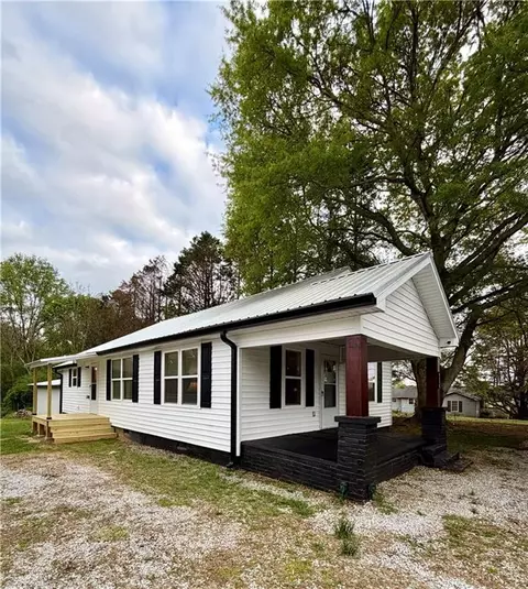 525 Wildcat Bridge Rd, Royston, GA 30662