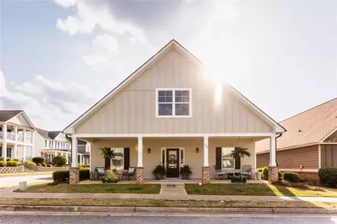 124 Tan Yard Rd, Social Circle, GA 30025