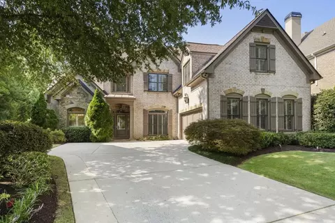 7922 Stratford Ln, Sandy Springs, GA 30350