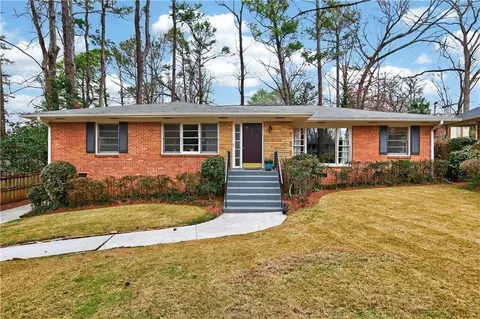 827 Pinetree Dr, Decatur, GA 30030