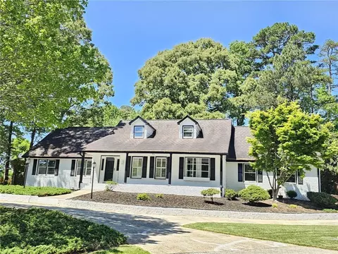 855 John Ct, Lawrenceville, GA 30046