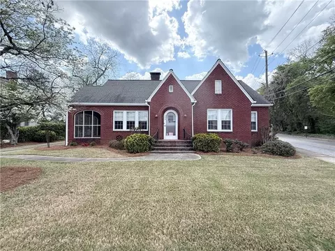 906 N Main St NW, Conyers, GA 30012