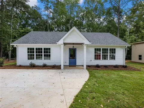 8079 Beachwood Dr, Murrayville, GA 30564