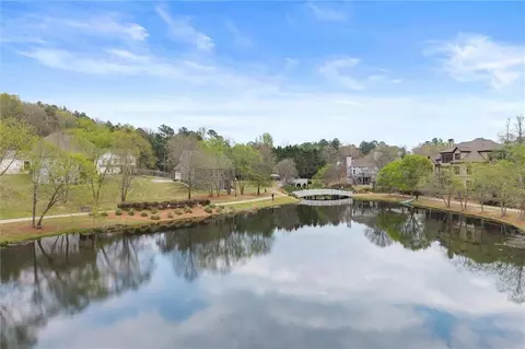 15 Lakeside Way NE, Cartersville, GA 30121