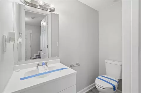 Bath - 6981 Flagstone Dr, Austell, GA 30168 photo 4 of 4