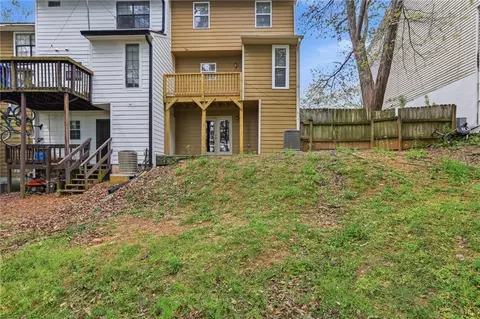 Exterior - 6981 Flagstone Dr, Austell, GA 30168 photo 3 of 4