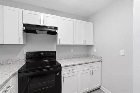 Kitchen - 6981 Flagstone Dr, Austell, GA 30168 photo 3 of 4