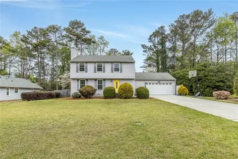 3559 Oak Knoll Dr, Marietta, GA 30068