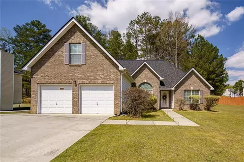 6869 Fireside Ln, Atlanta, GA 30349