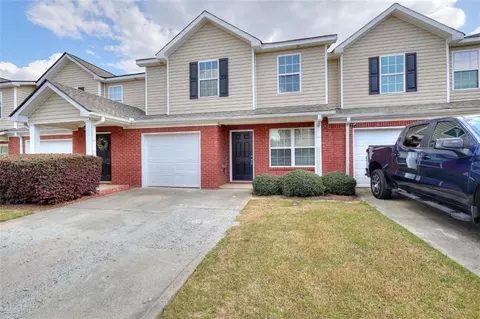 453 Tara Commons Cir, Loganville, GA 30052