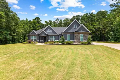 27 Dorian Ct, Newnan, GA 30265