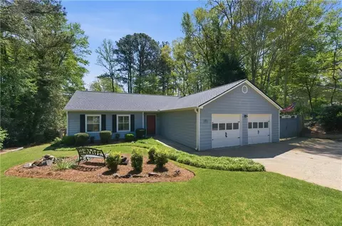 211 River Run, Woodstock, GA 30188