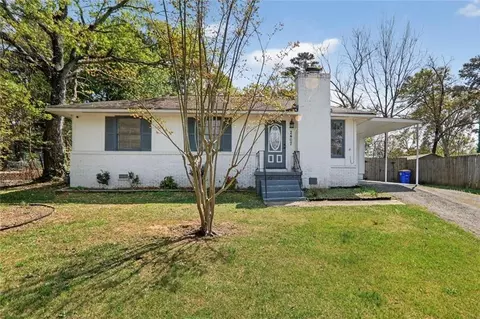 2407 Woodland Dr, Kennesaw, GA 30152