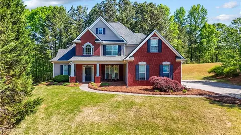 116 Mallard Ct, Carrollton, GA 30116