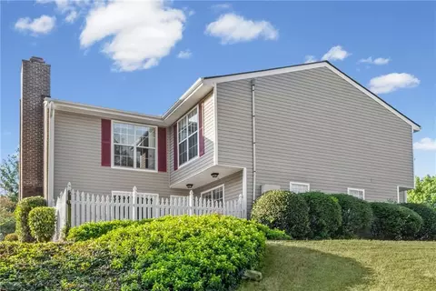549 Summit Ln SW, Marietta, GA 30008