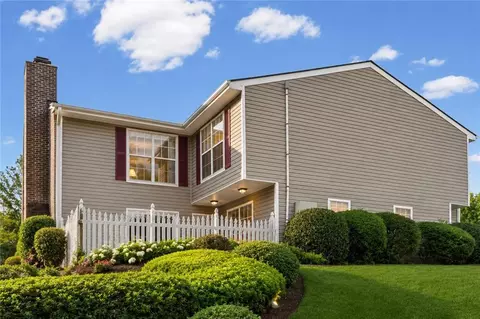 549 Summit Ln SW, Marietta, GA 30008