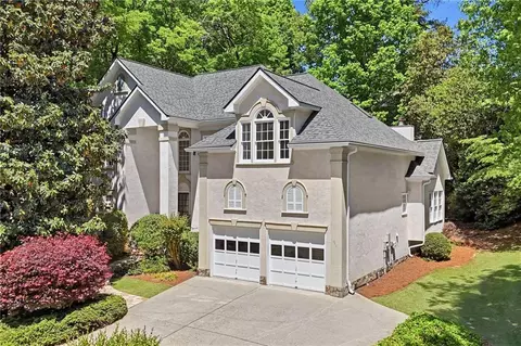 4630 Clary Lakes Dr NE, Roswell, GA 30075
