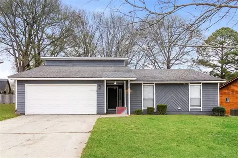 8630 Cedar Creek Rdg, Riverdale, GA 30274