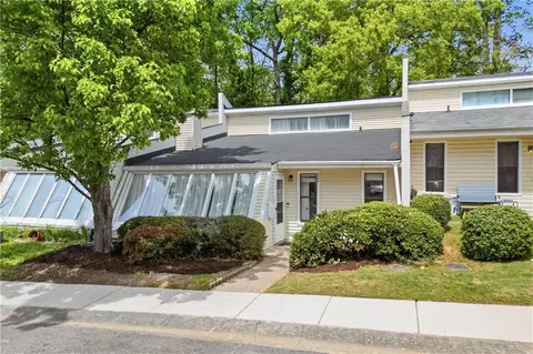 224 Goshen Ln, Woodstock, GA 30188